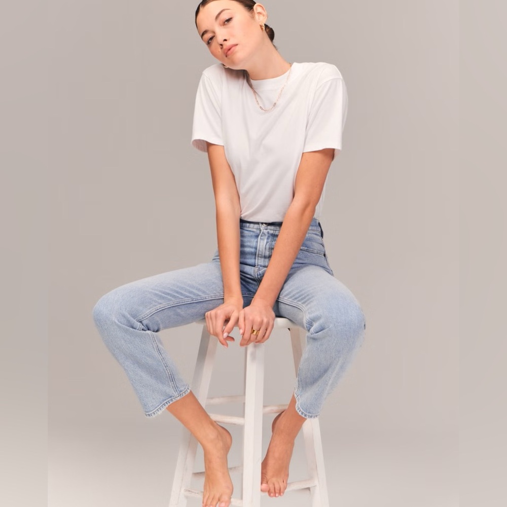 Abercrombie & Fitch Light Wash Straight Leg Jeans